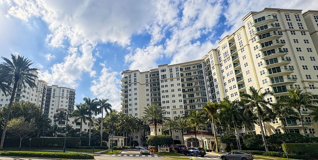 Turnberry Village  photo 3